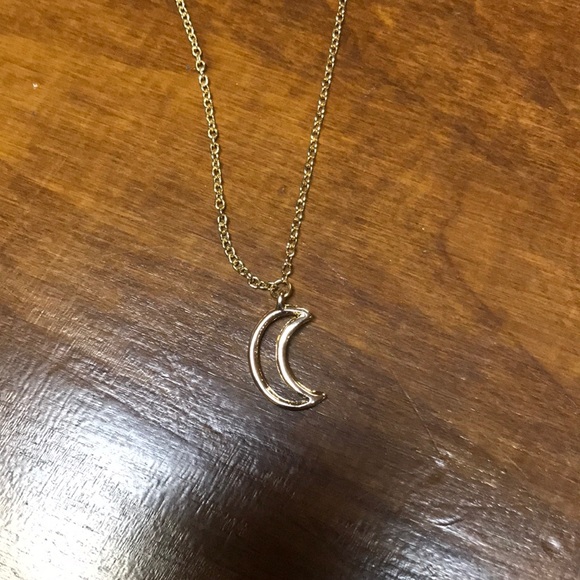 🌙gold crescent moon charm necklace🌙 - Picture 7 of 8